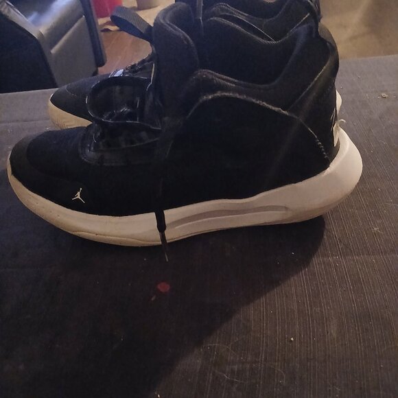 Michael Jordan - Picture 1 of 3